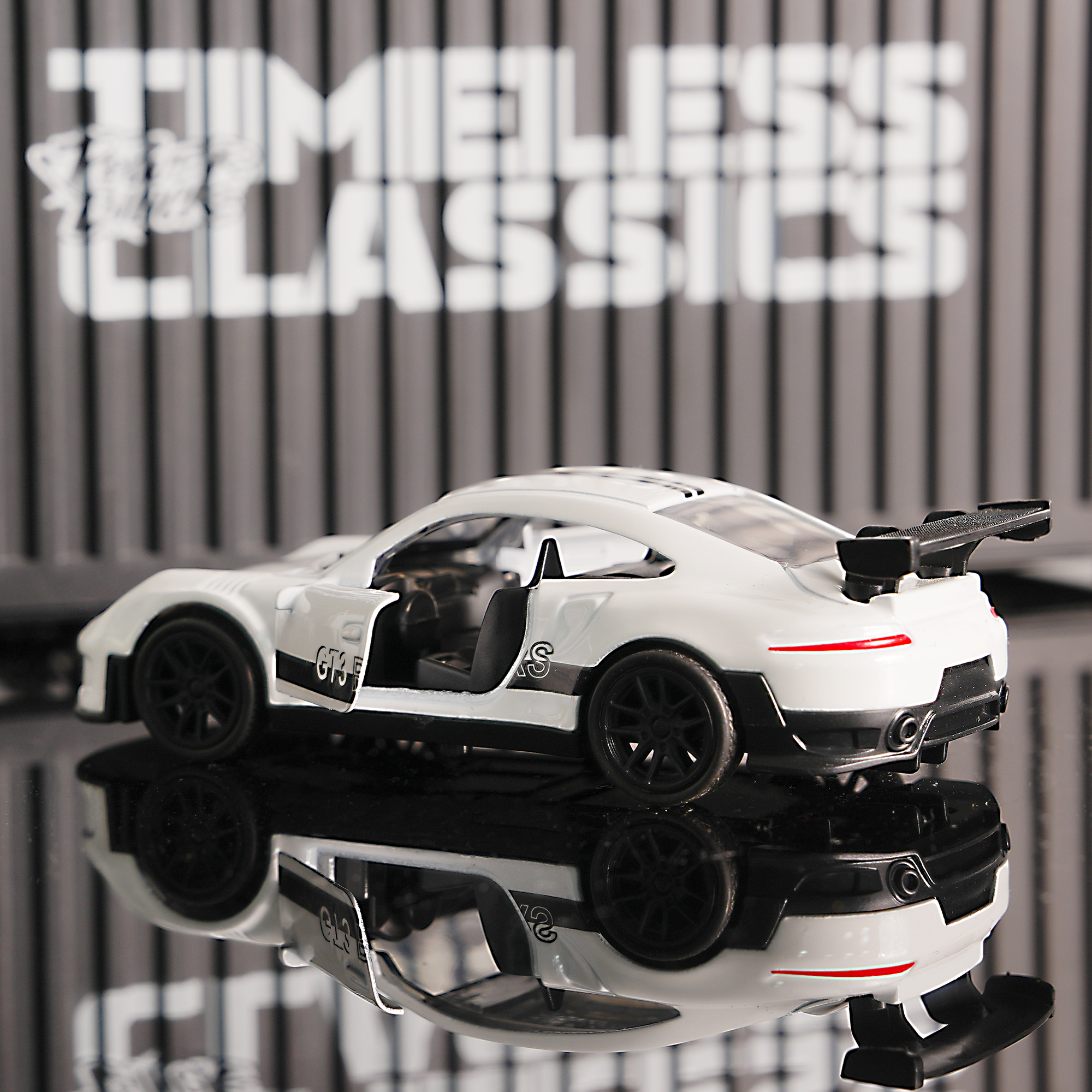 1:32 White Gt3 Rs Alloy Race C - Kids Toys Young review and price